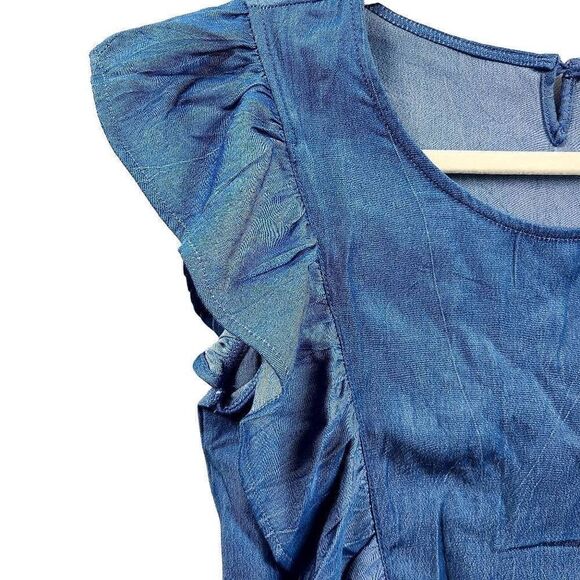 Select + Trend Ruffles Cap Sleeve Light Wash Top Size Small - Picture 3 of 6